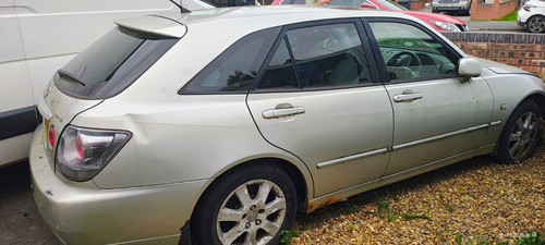 Lexus is200 is300 xe10 - lexus,