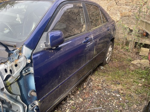 Lexus is200 breaking - is200, 8m6