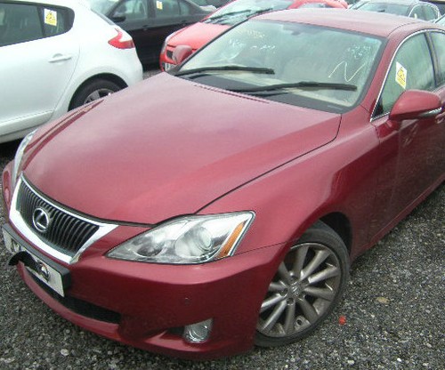 Lexus 250 i - is,